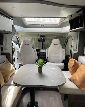 Autocaravana La Brujula Camping Blanes