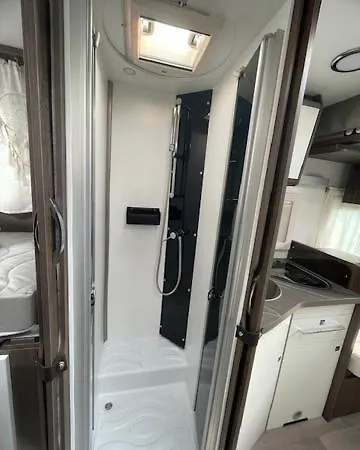 Camping Autocaravana La Brujula *